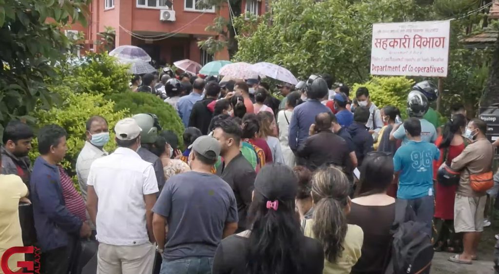 The government passes an ordinance to reimburse depositors from troublesome cooperatives